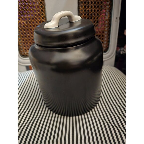 NWT Rae Dunn Halloween Skulls and Bones Chubby Black Canister - Picture 4 of 12